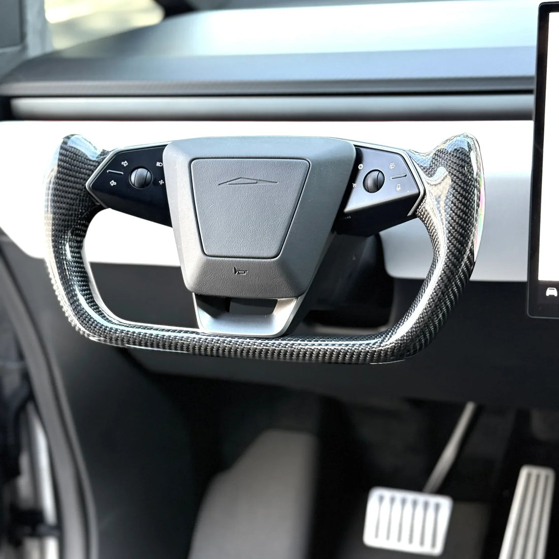 Can You Change a Cybertruck Steering Wheel? What’s Possible, What’s Risky, and Smarter Upgrade Options