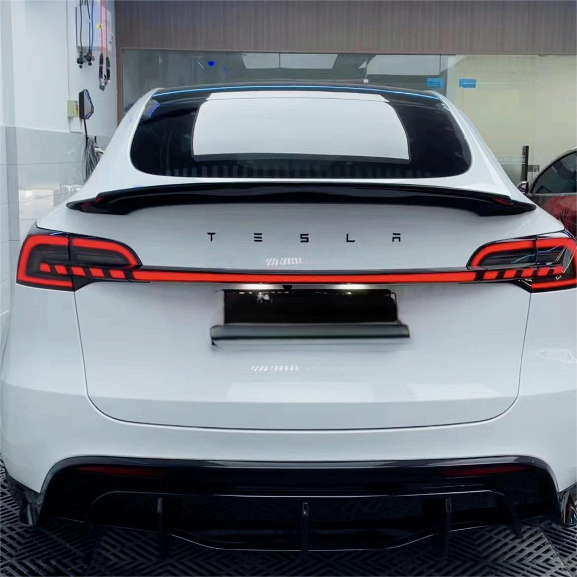 Starlink Full-Width Strip Taillight for Model 3/Y