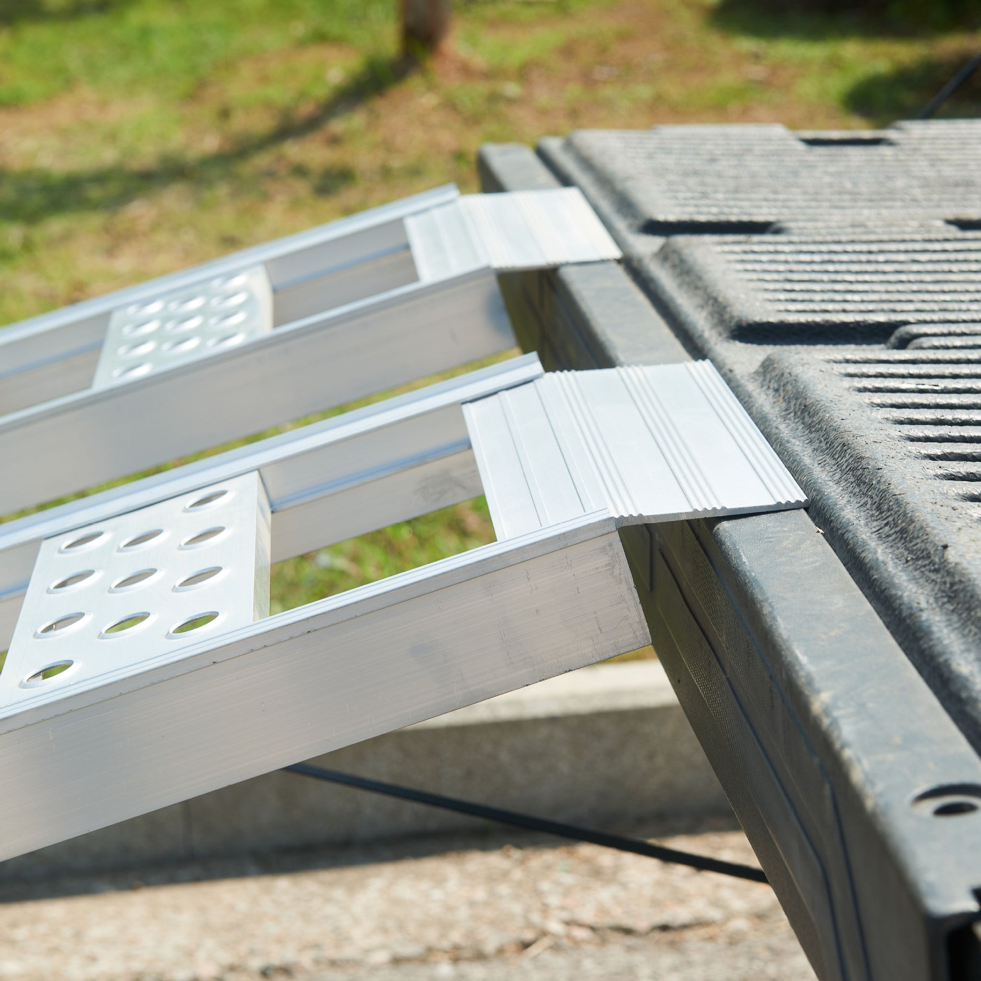 Lightweight Aluminum Loading Ramps for Cybertruck | Portable & Easy to Use - Teskay3