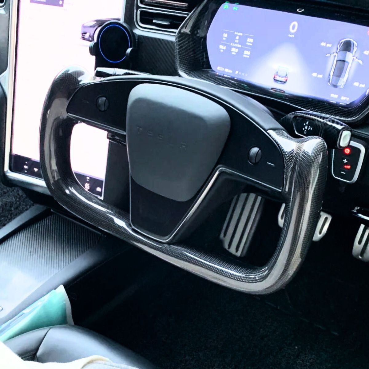 Carbon Fiber Yoke Plaid Steering Wheel Upgrade for Tesla Model S / X 2021-2025 - Teskay