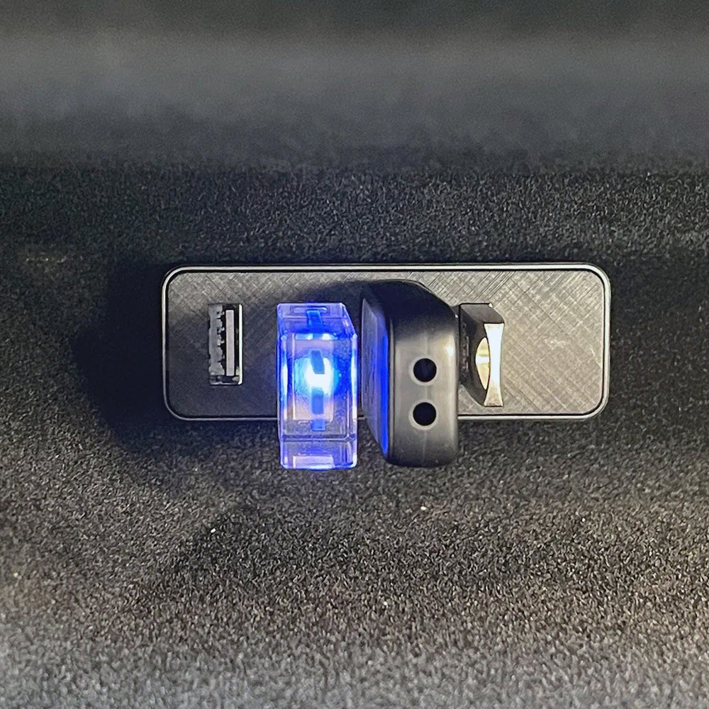 Glove Box USB Hub 4-in-1 Docking Station for Tesla Cybertruck - Teskay