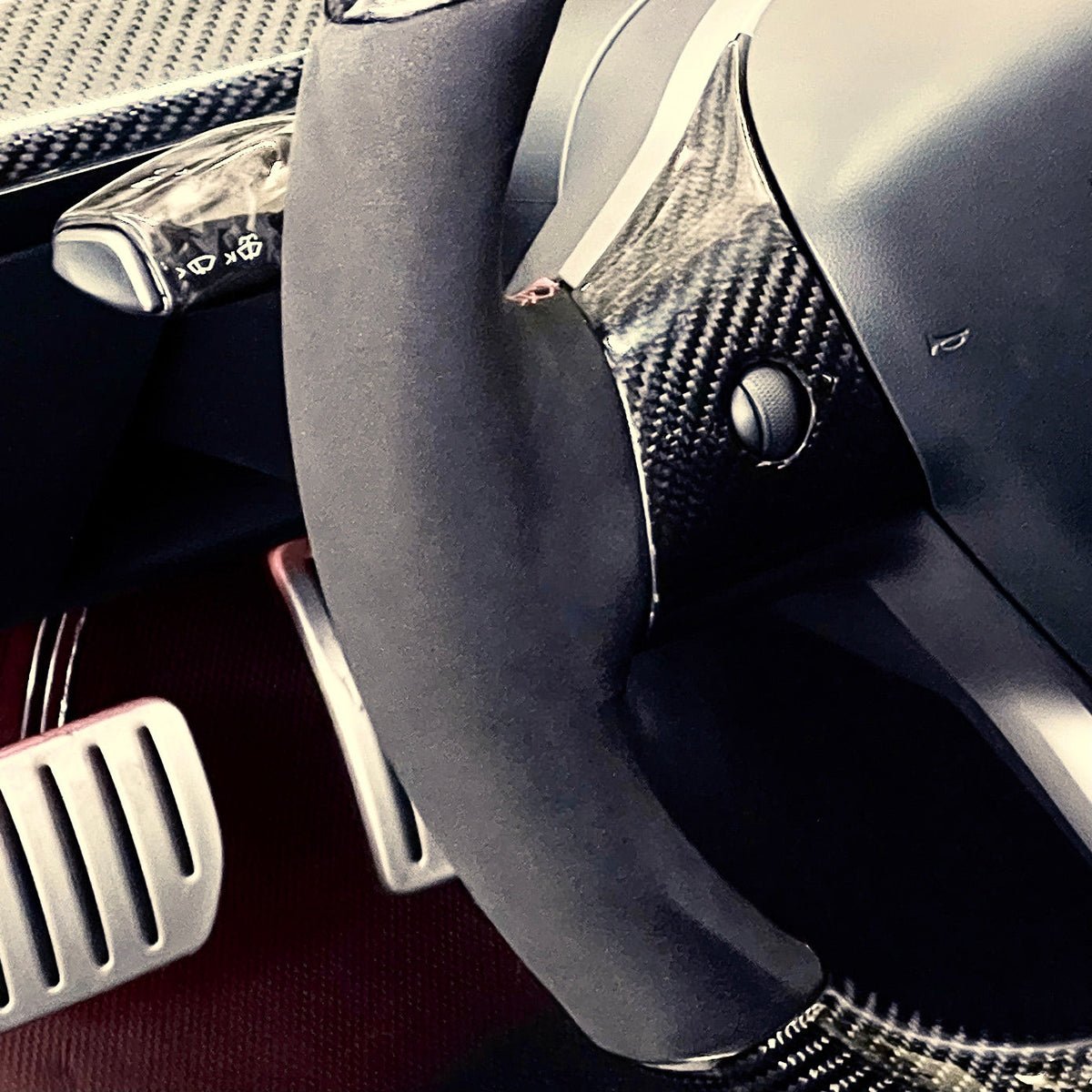 Round Suede Steering Wheel for Model 3 / Y - Teskay