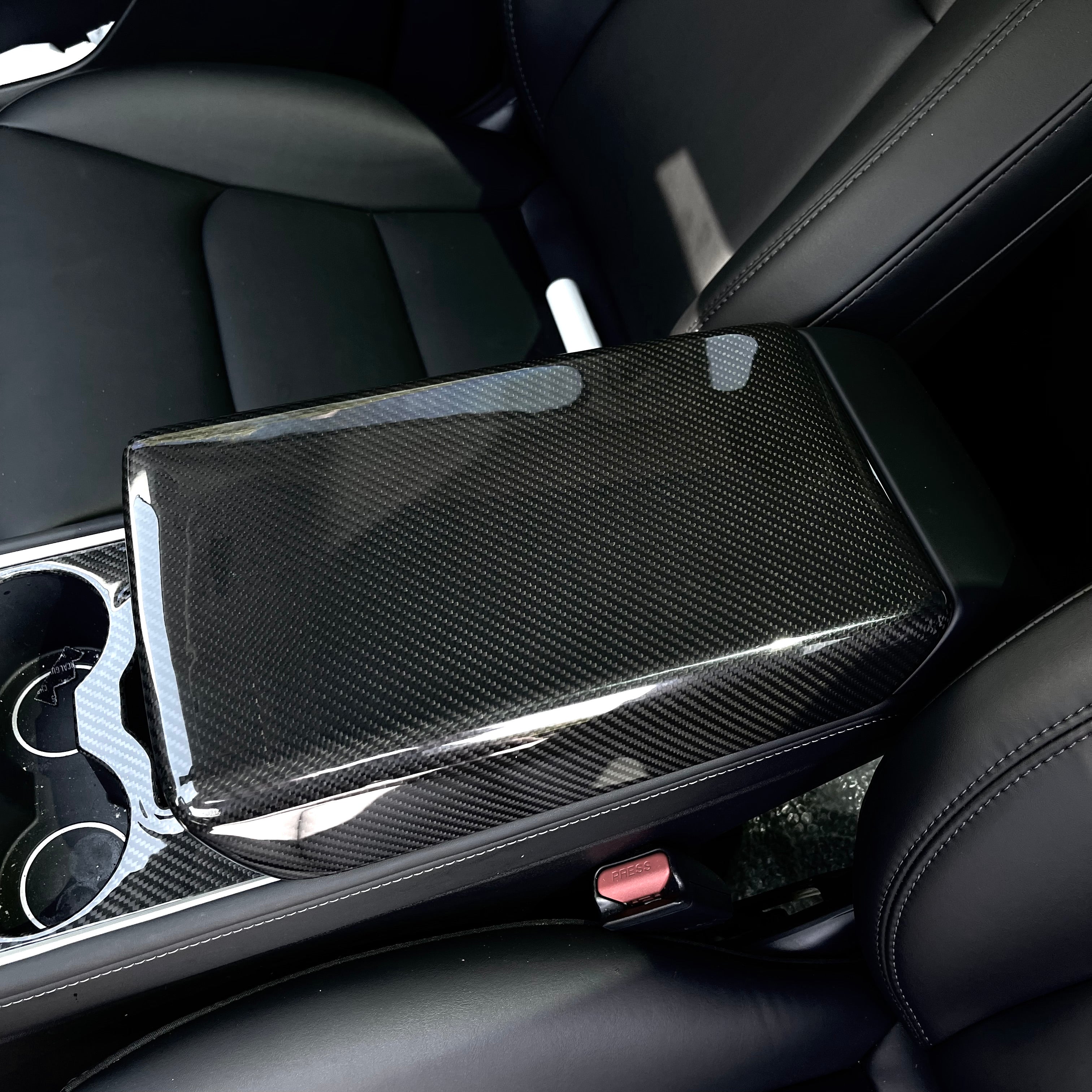 Dry Carbon Fiber Armrest Cover for Tesla Model 3/Y - Teskay