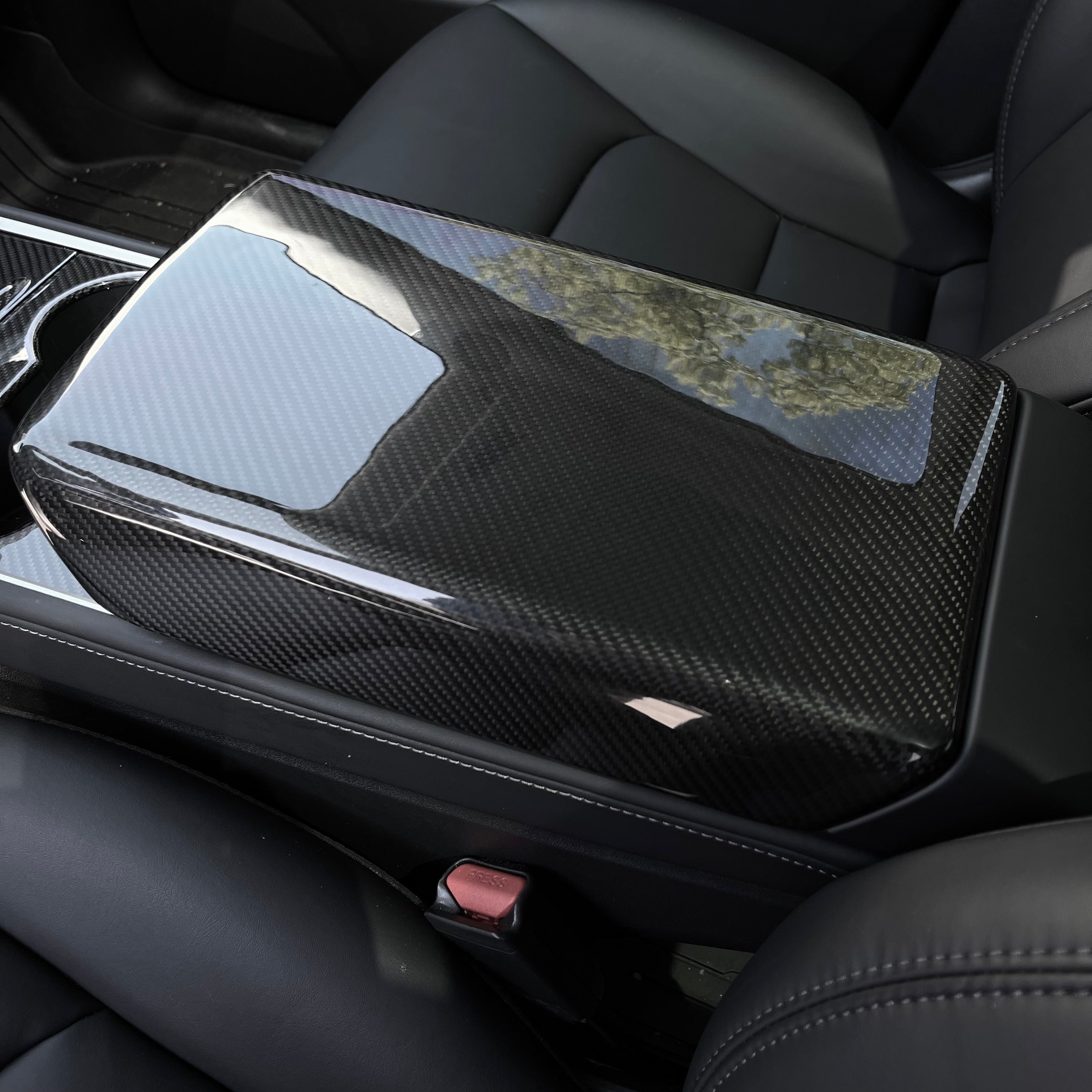 Dry Carbon Fiber Armrest Cover for Tesla Model 3/Y - Teskay