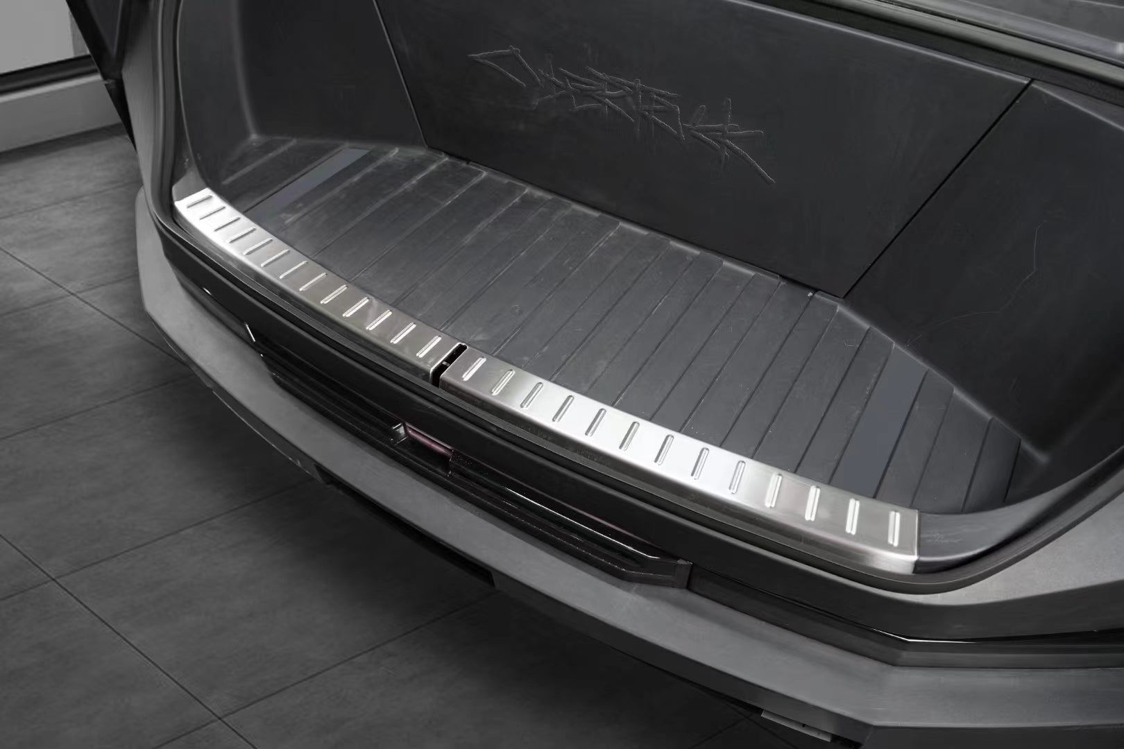 Front Trunk Stainless Steel Threshold Strip for Tesla Cybertruck