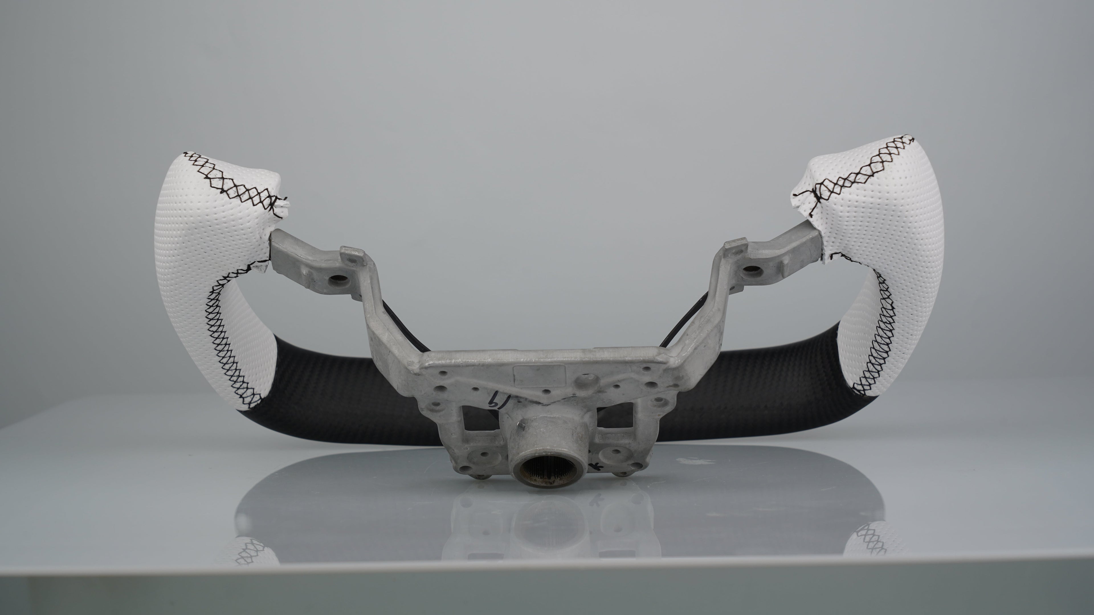 Yoke Steering Wheel Upgrade For Tesla Model 3 Highland / Model Y Juniper