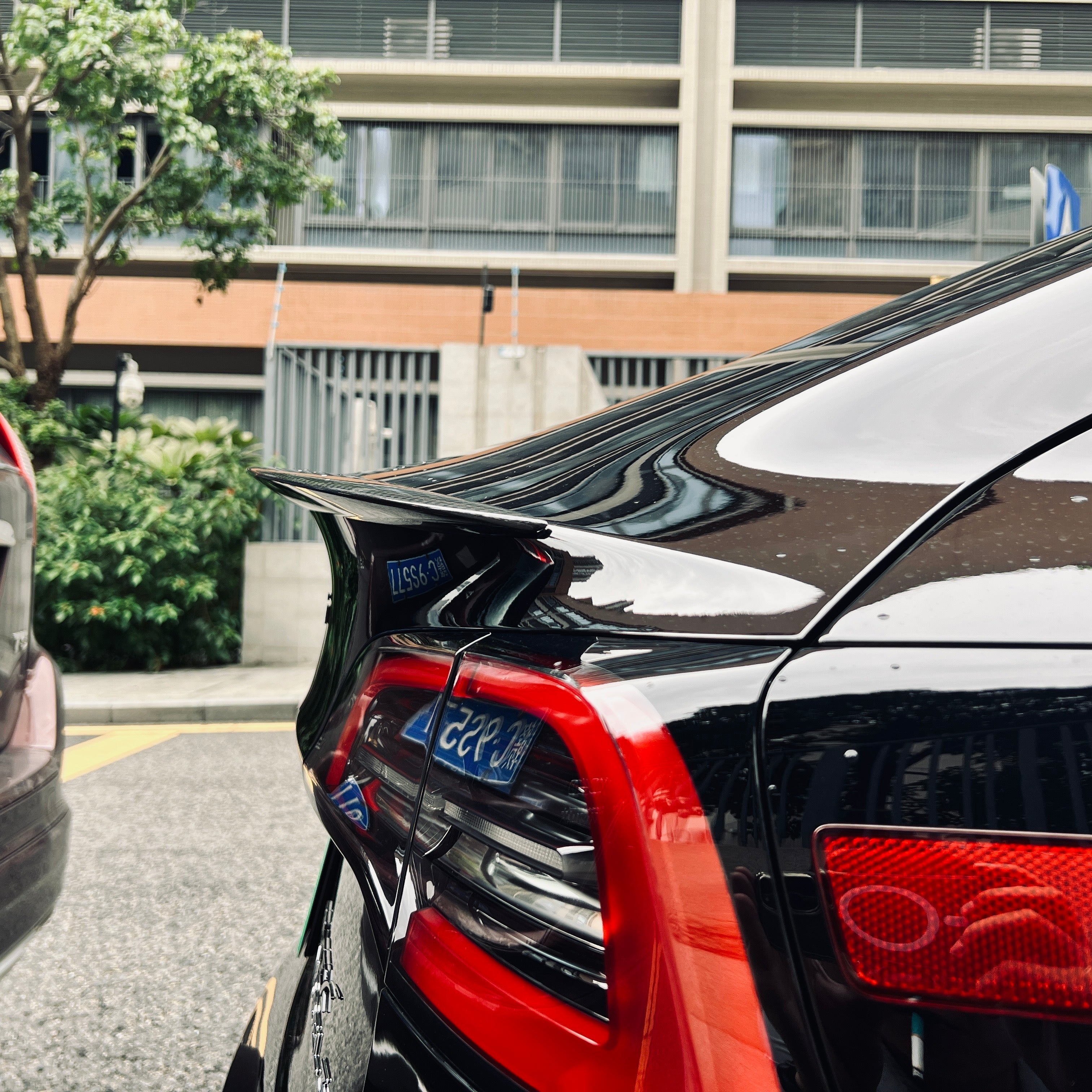 Highland Dry Carbon Fiber Performance Spoiler for Tesla Model 3/Y - Teskay
