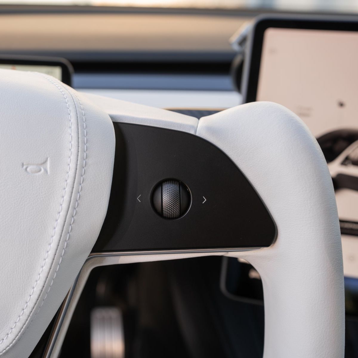 Yoke Plaid Steering Wheel for Tesla Model 3 / Y - Teskay