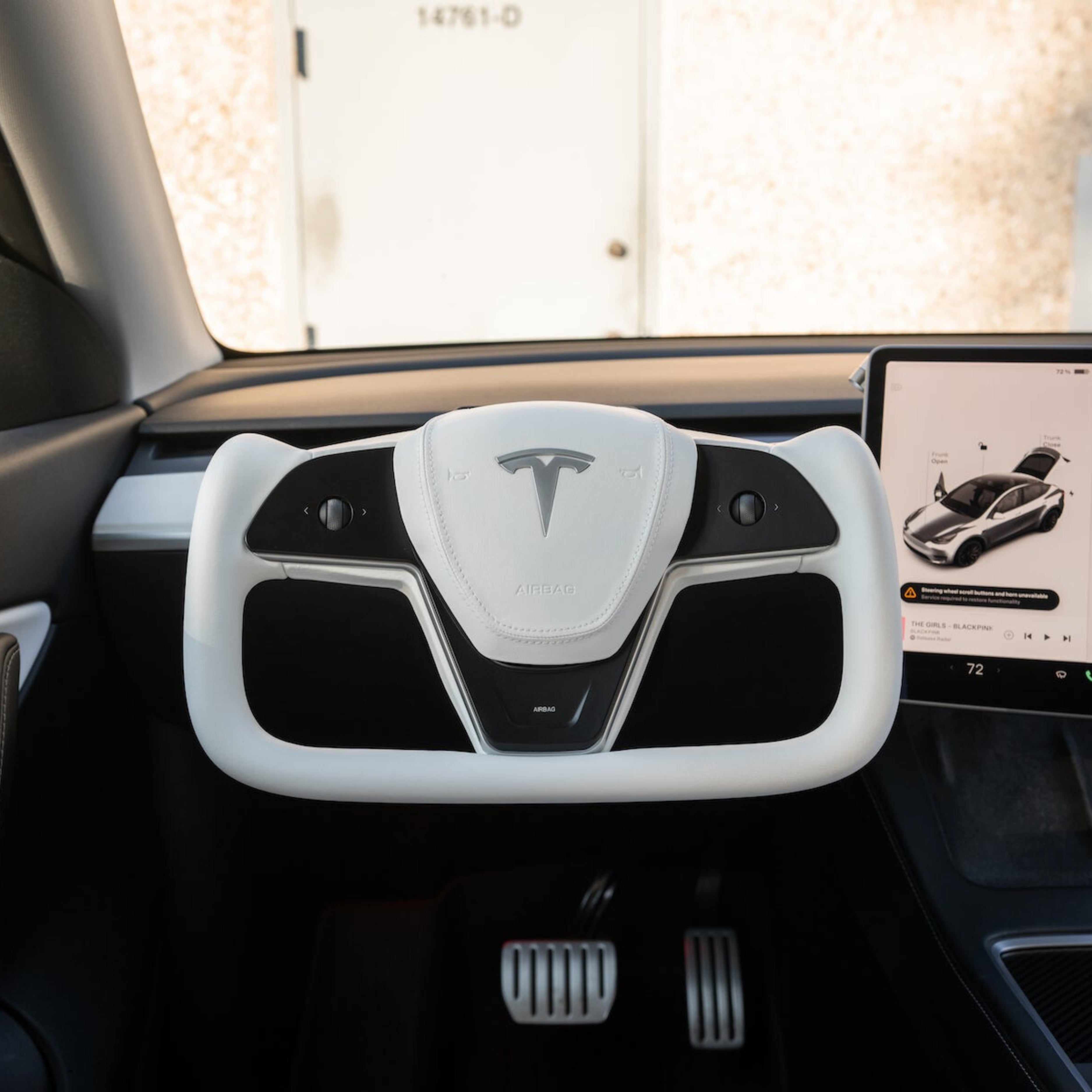Yoke Plaid Steering Wheel for Tesla Model 3 / Y - Teskay